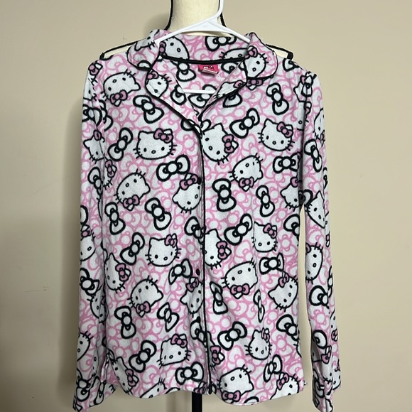 😴3 Packs of Pajama Tops - Picture 4 of 9